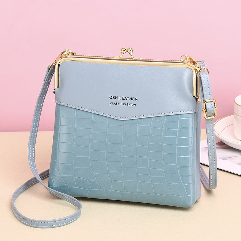 Women's Alligator-Patterned Lock Shoulder Crossbody Bag