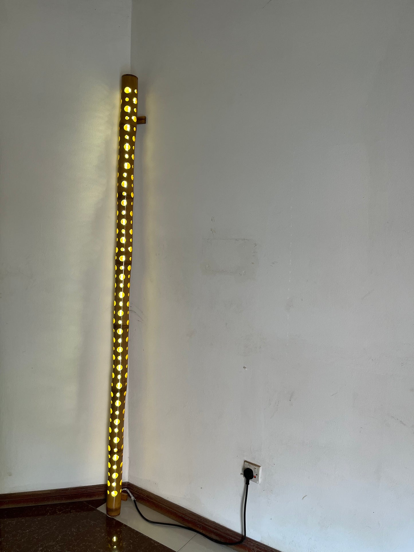 039 Bamboo 8ft Pole Light