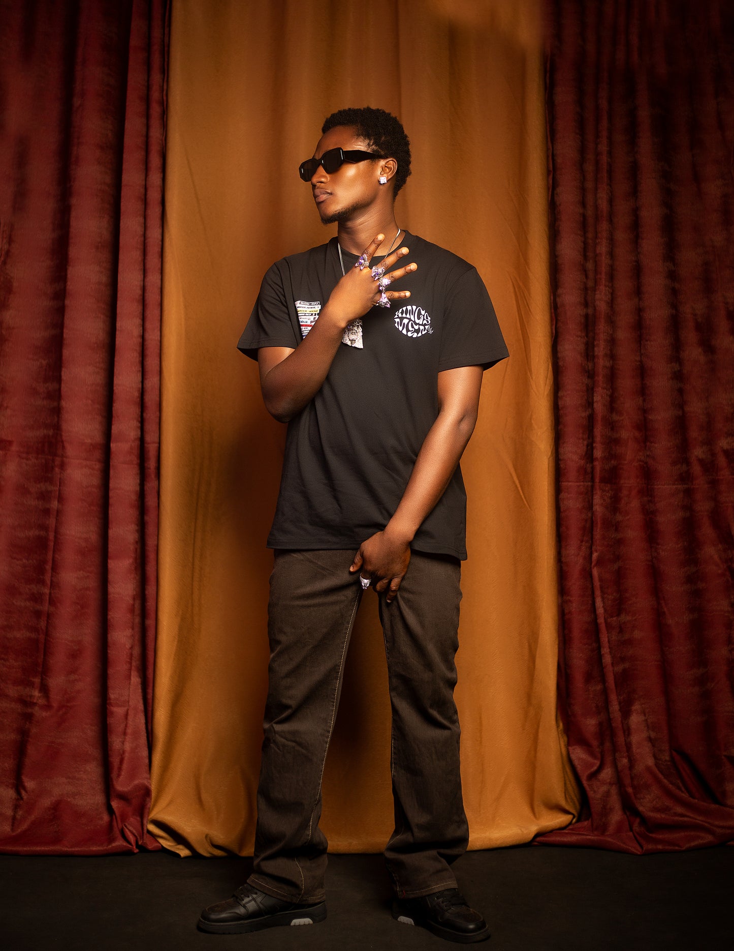 KINGS MEN NEW WORLD MUSIC T-SHIRT