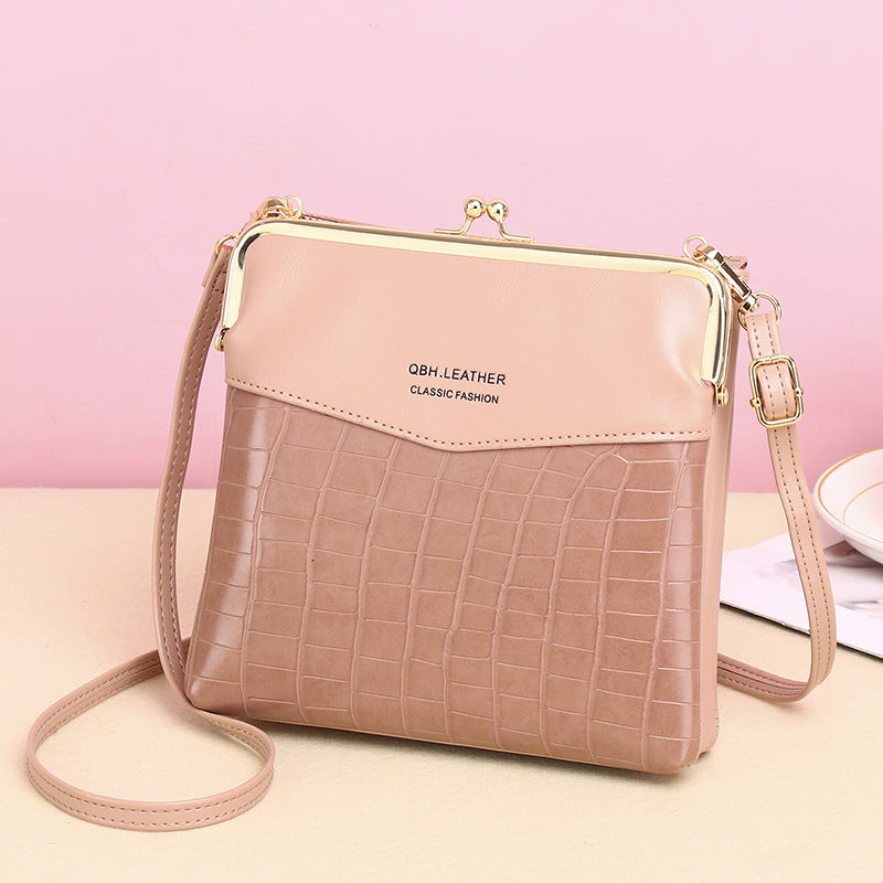 Women's Alligator-Patterned Lock Shoulder Crossbody Bag
