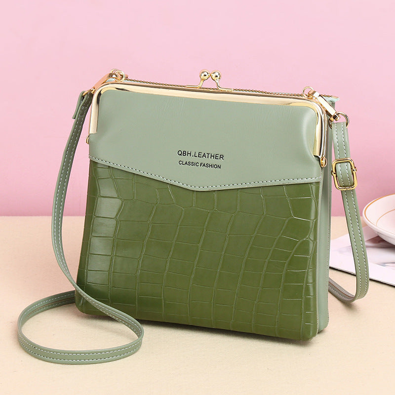 Women's Alligator-Patterned Lock Shoulder Crossbody Bag