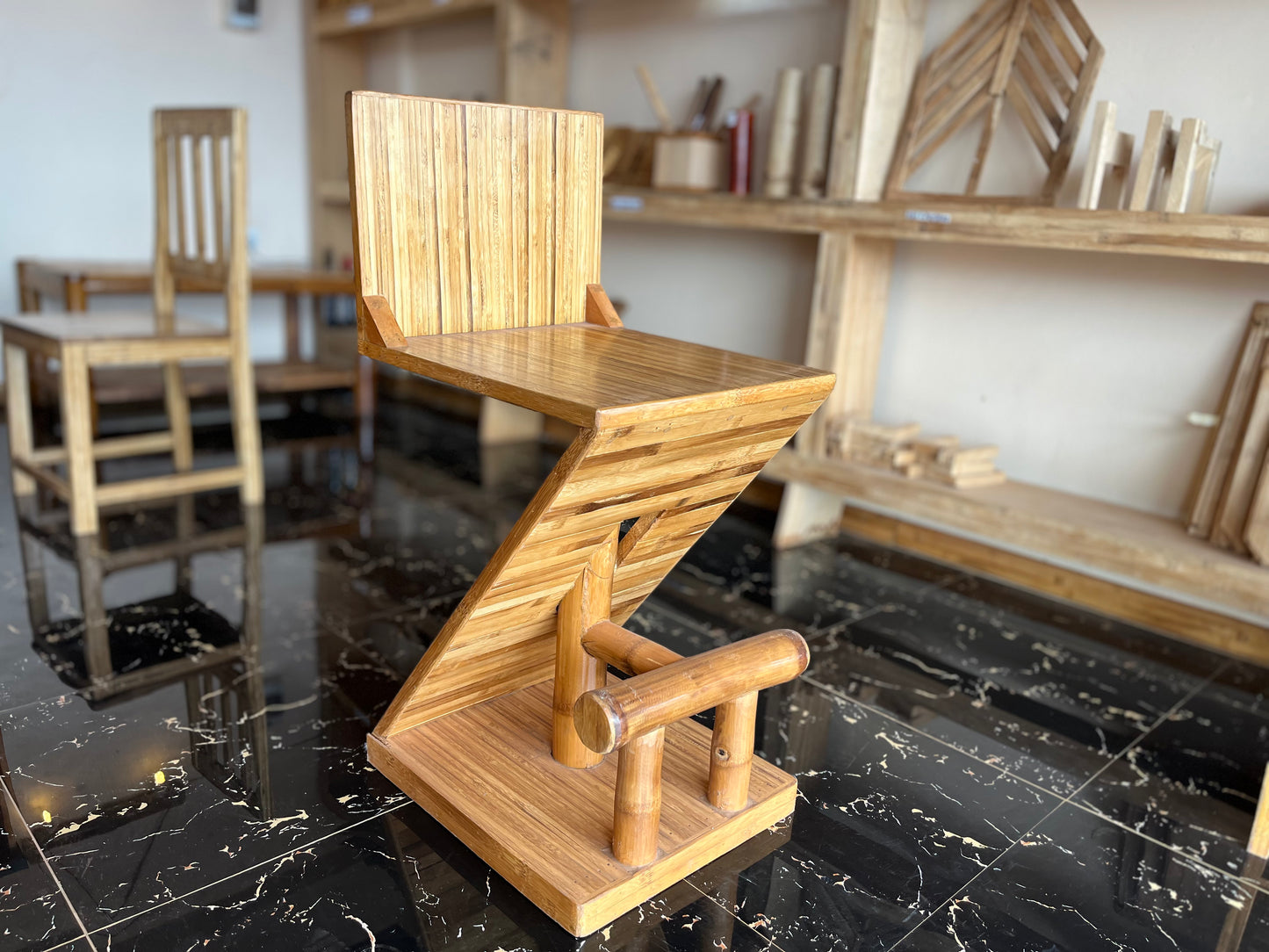A14 Z Type Chair