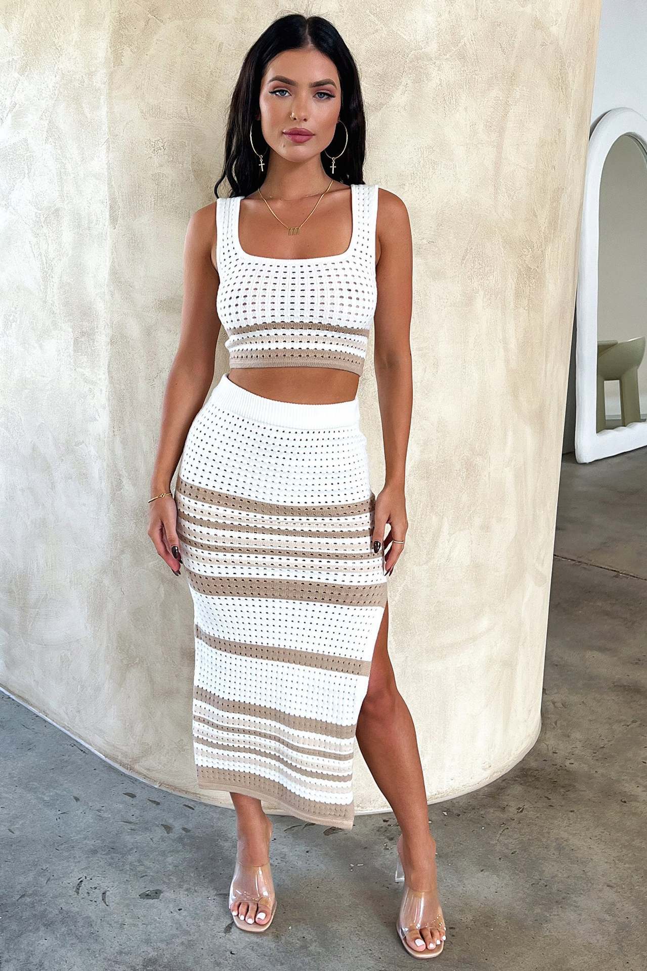 New Summer Knitting Suit with Sleeveless Vest and Slit Striped Skirt